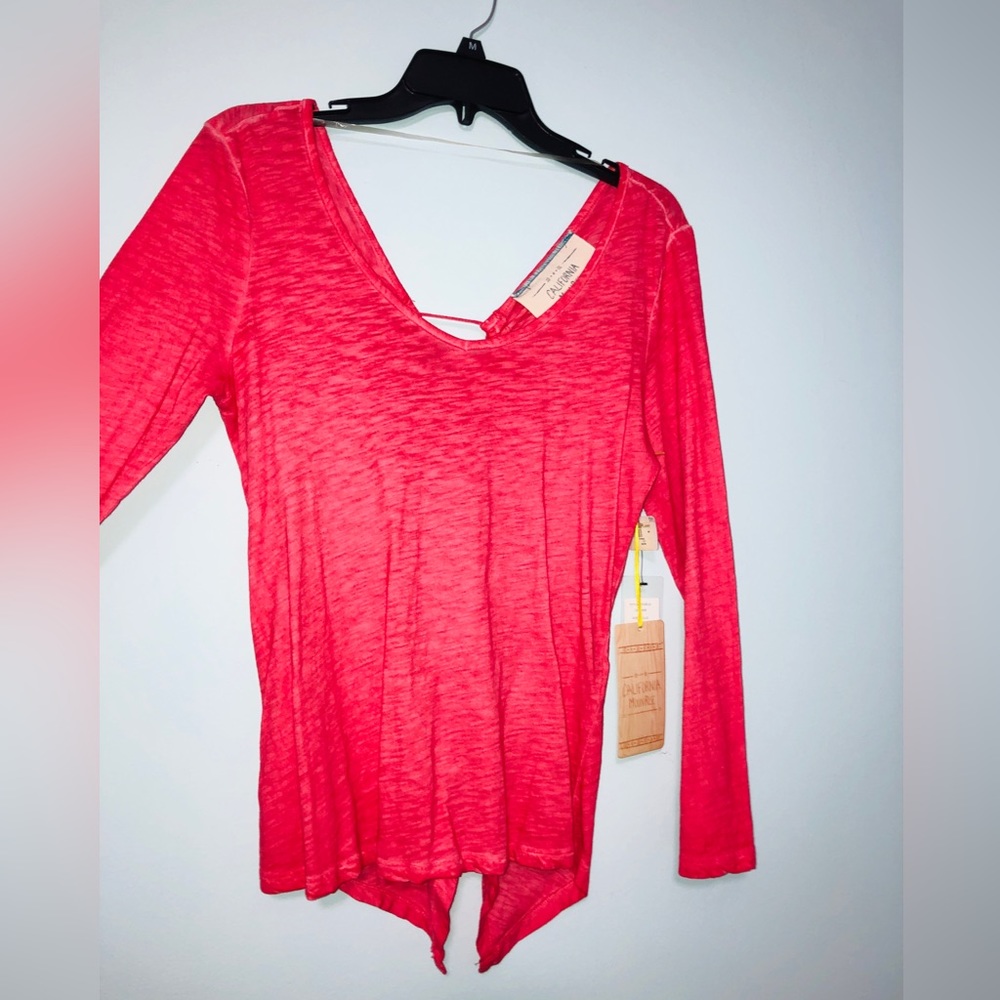 NWT Pink Ombre Keyhole Back Long Sleeve Top NWT